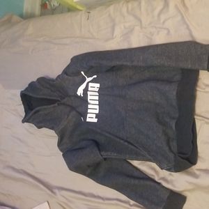 Women's puma hoodie sz s